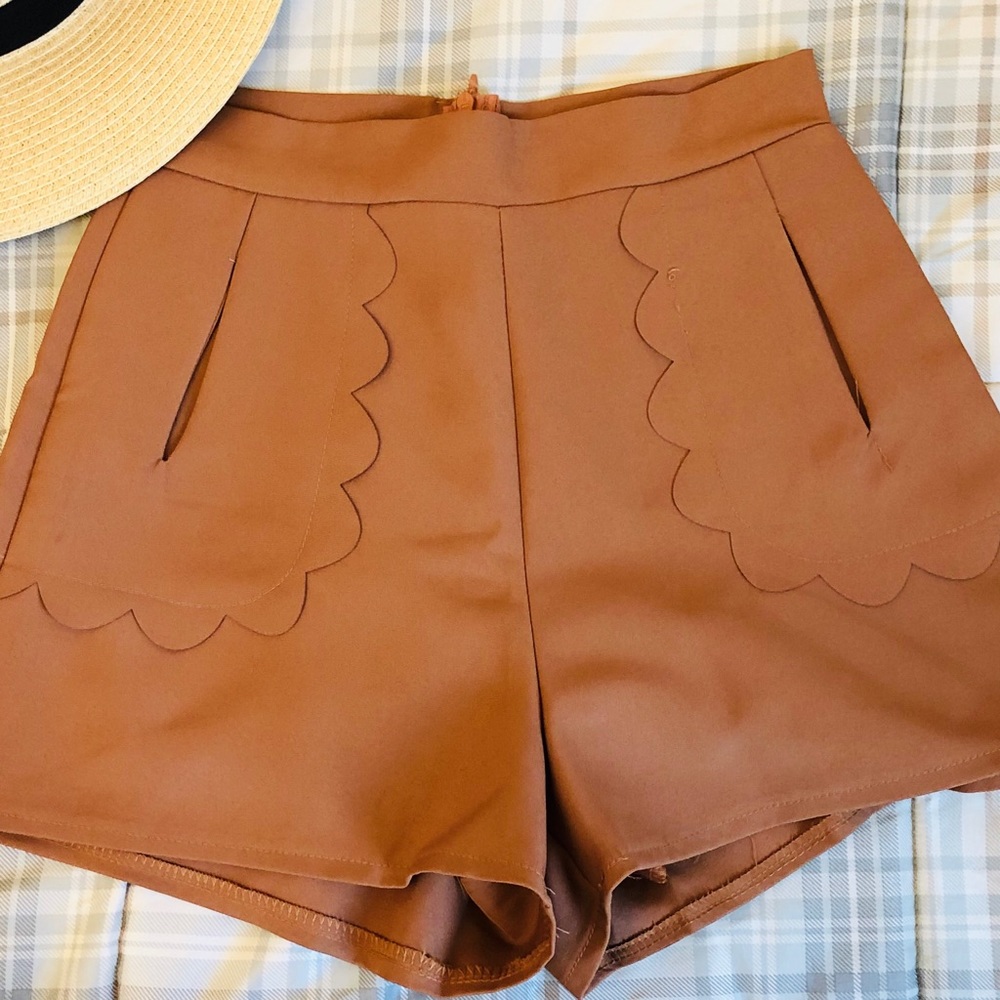 Brown scalloped shorts
